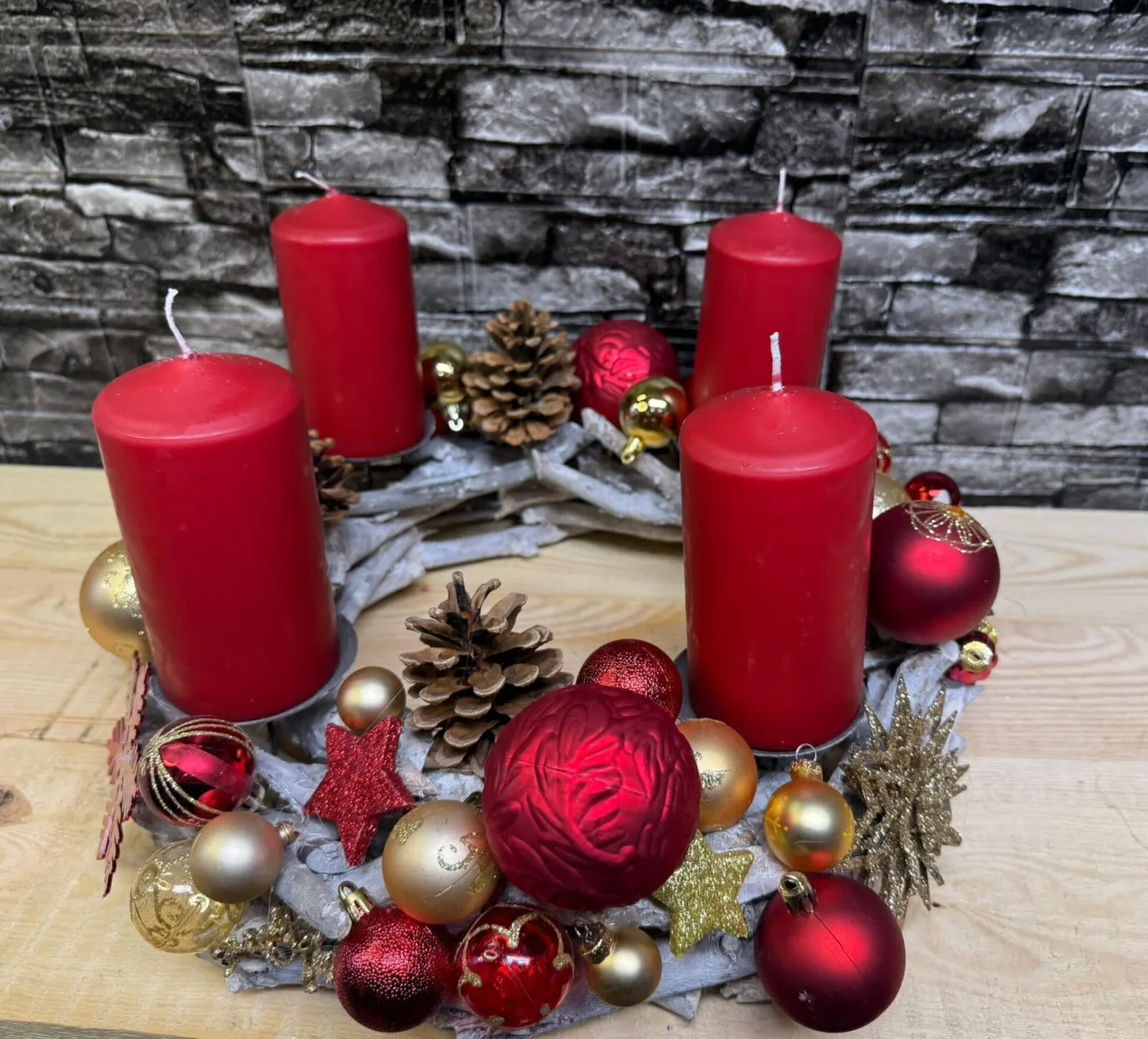 Adventskranz, rot / gold