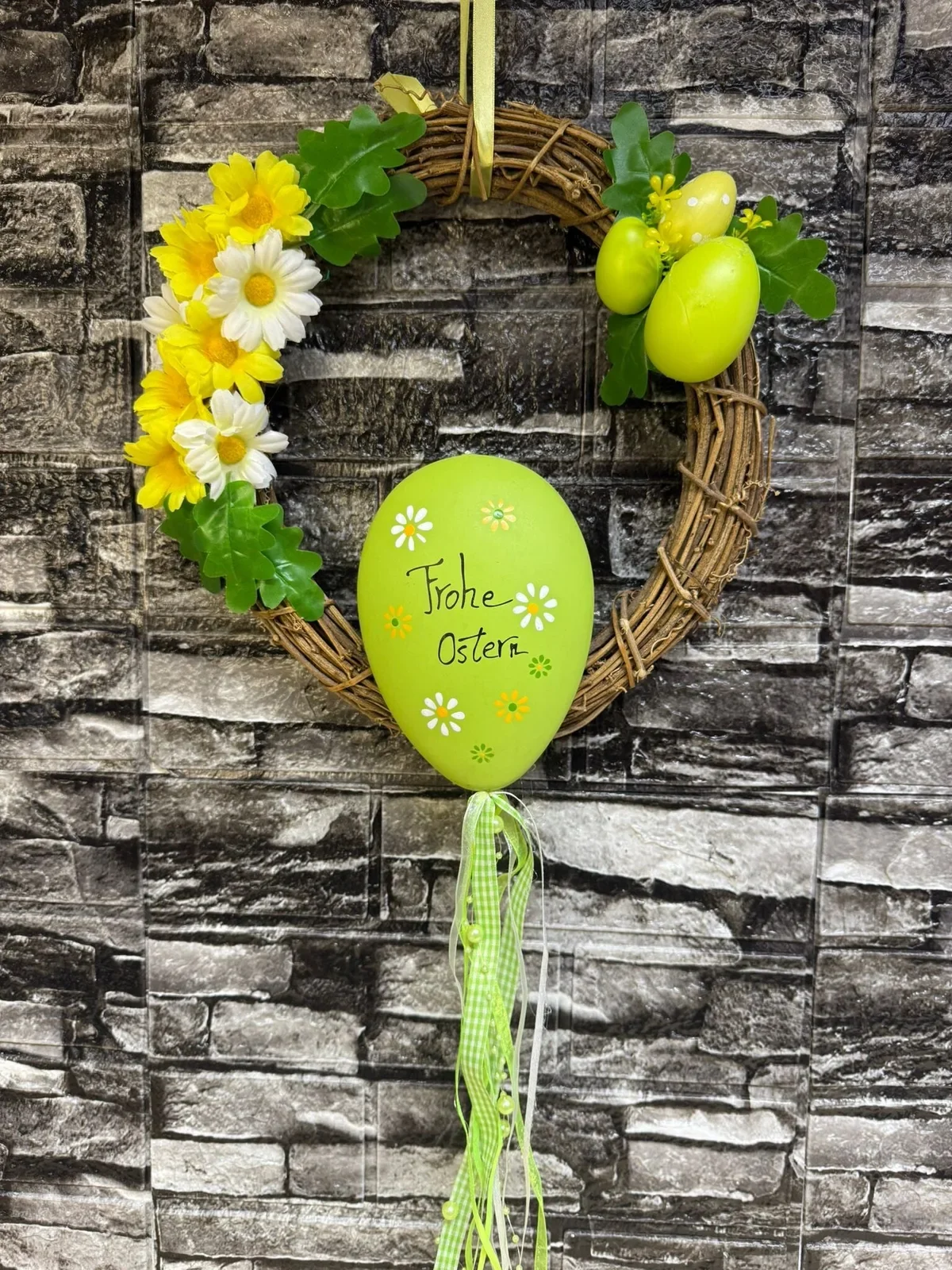Osterkranz „Frohe Ostern“ in Grün